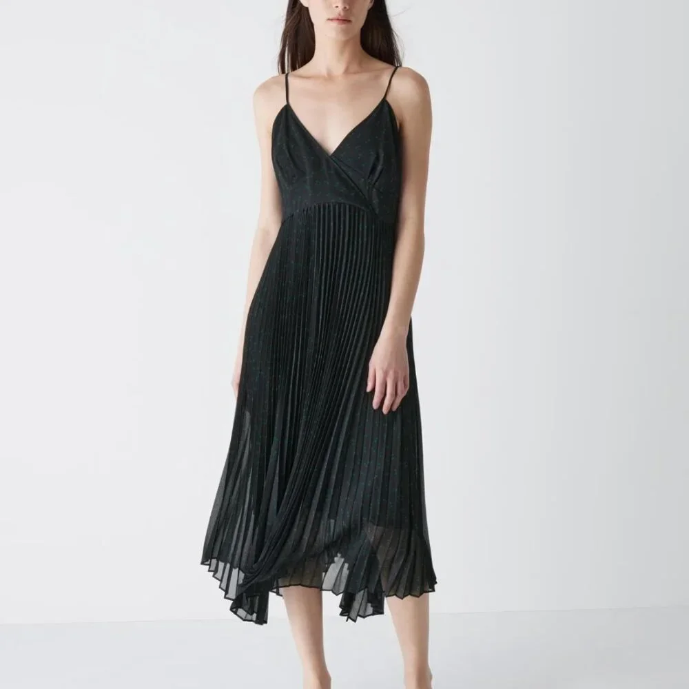 uniqlo pleat dress NWT UNIQLO Pleated Camisole Green Dress, Abstract Print Size Small